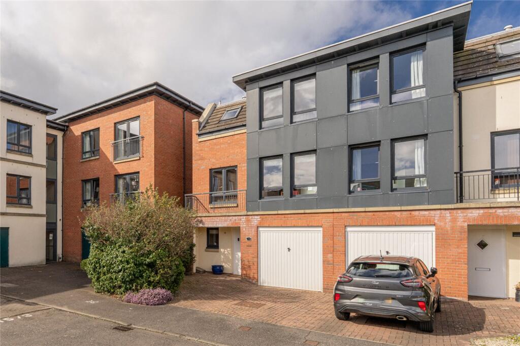 Main image of property: 14 New Mart Square, Edinburgh, EH14