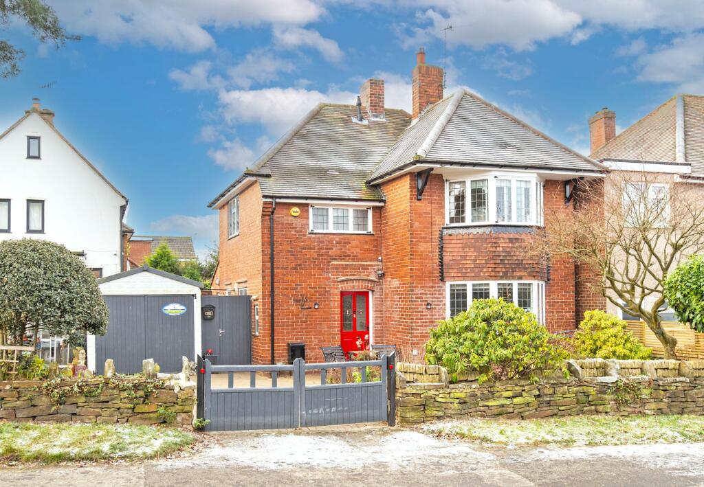 Main image of property: Broomfield Avenue, Hasland, S41