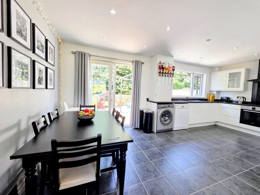 House in Plymouth - View 4