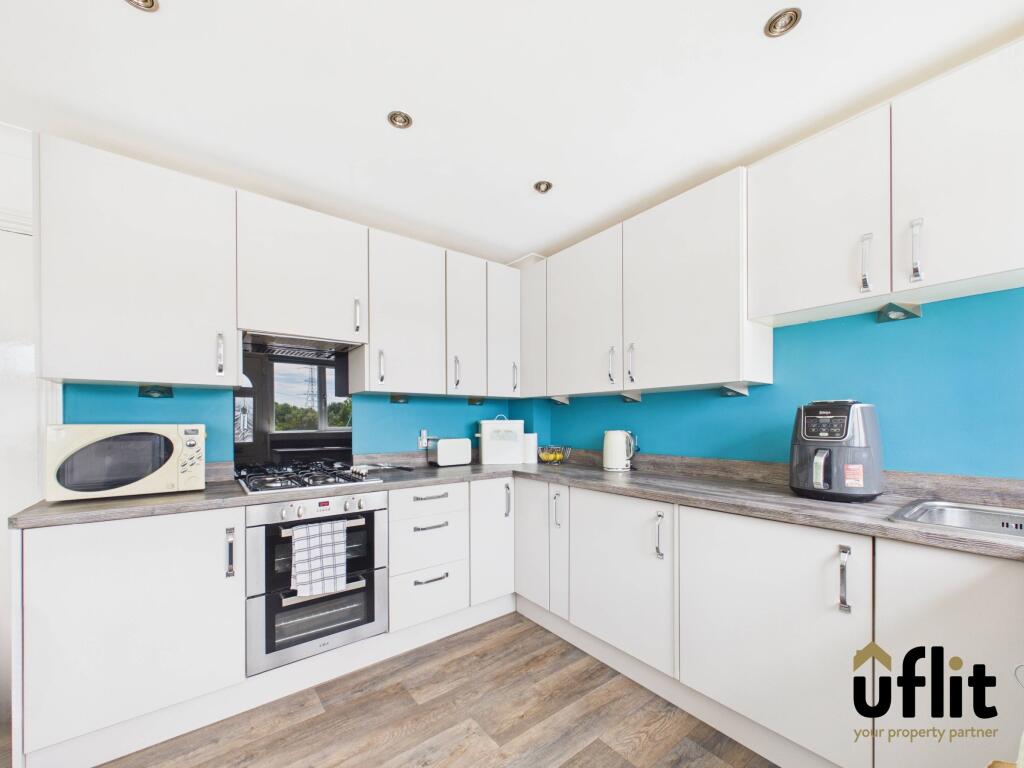 House in Rotherham, Brinsworth - View 2