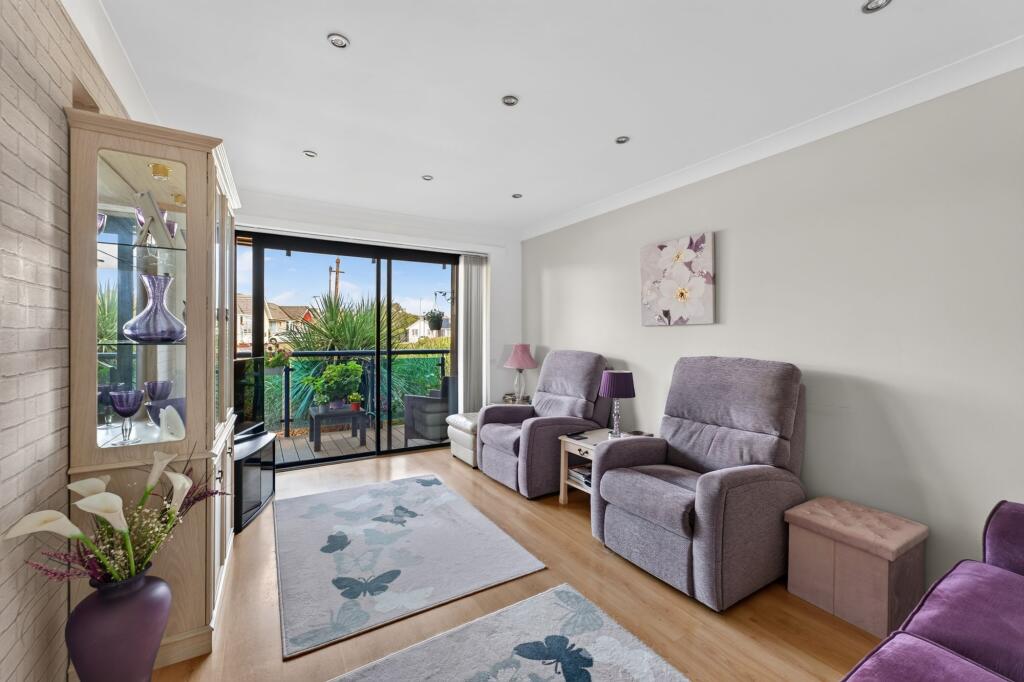 Apartment in Bournemouth - View 5