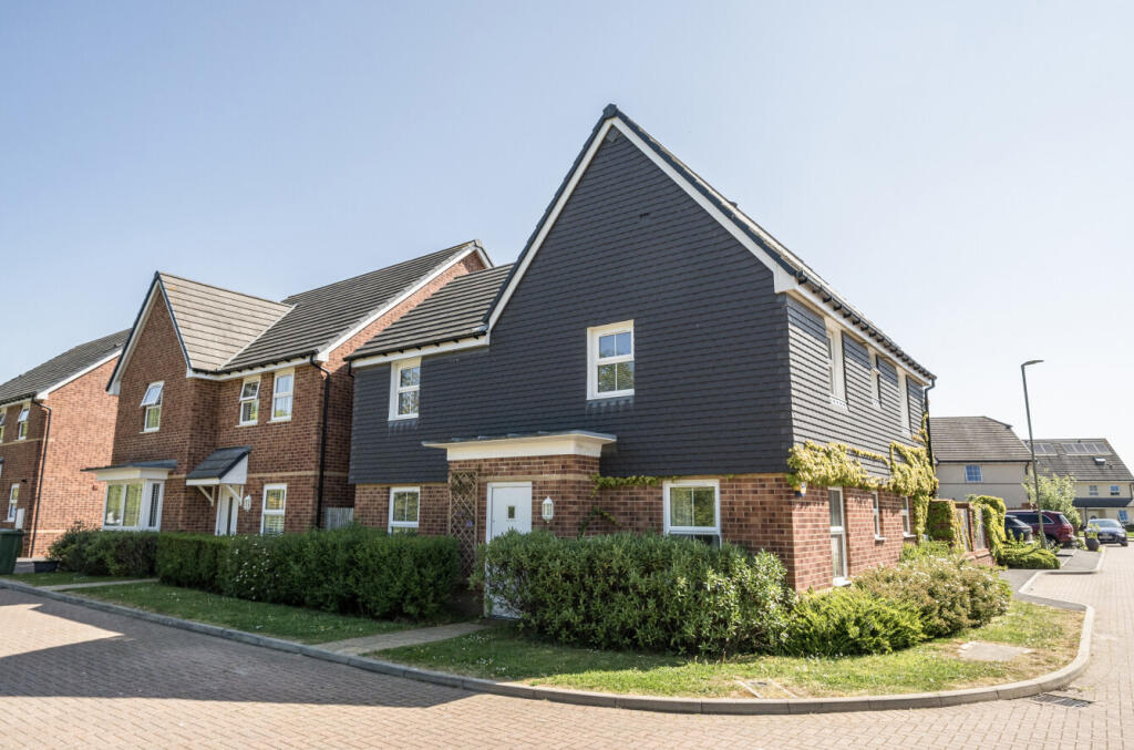 Main image of property: Renoldson Drive, Bursledon, Southampton, Hampshire, SO31