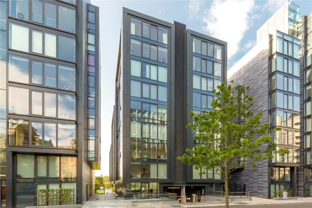 Main image of property: 10/35 Simpson Loan, Lauriston, Edinburgh, EH3 9GQ