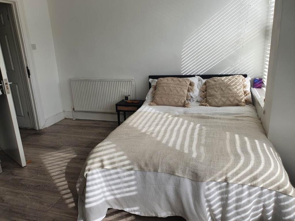House in Cardiff - View 3