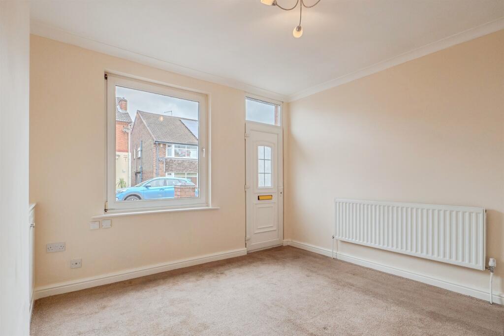 House in North West Leicestershire, South East Coalville, Greenhill - View 3