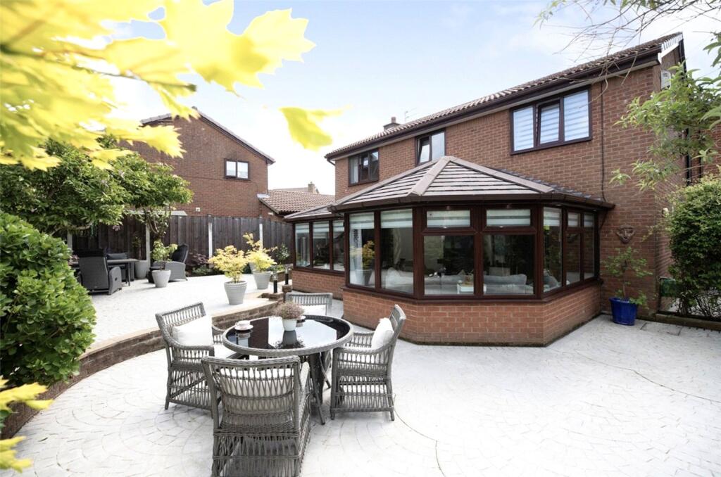 Saltram Close, Bradley Fold, Manchester, Greater Manchester, M26