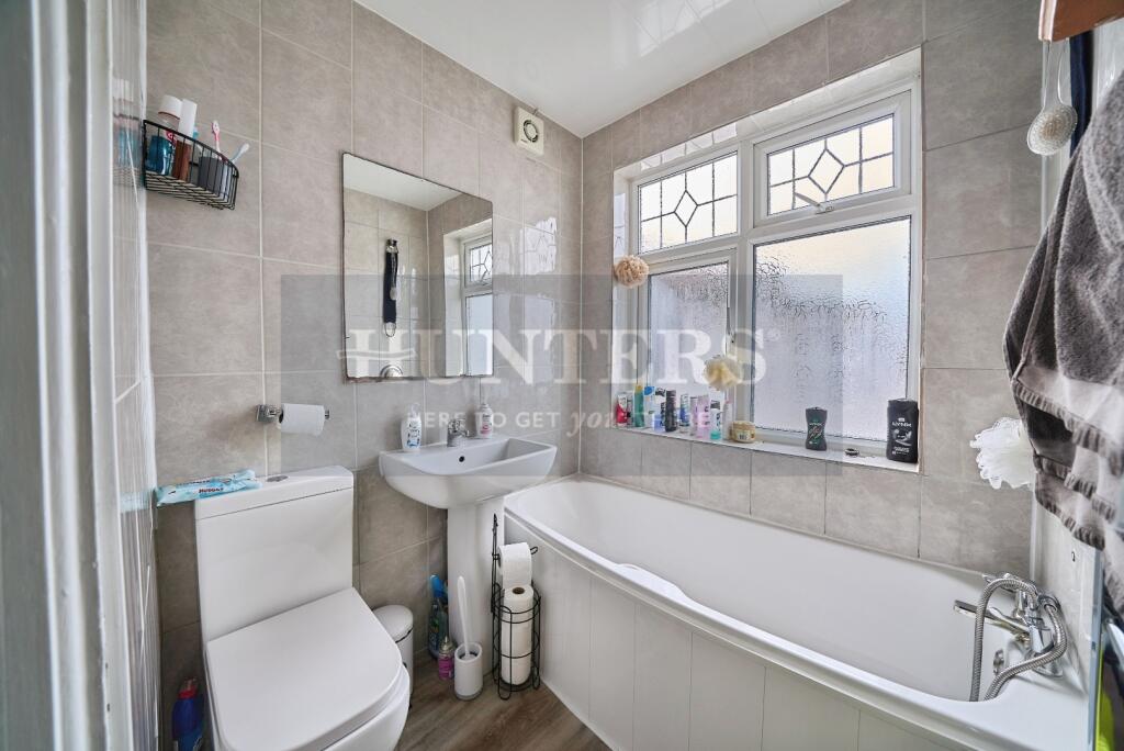 House in Harrow - View 4