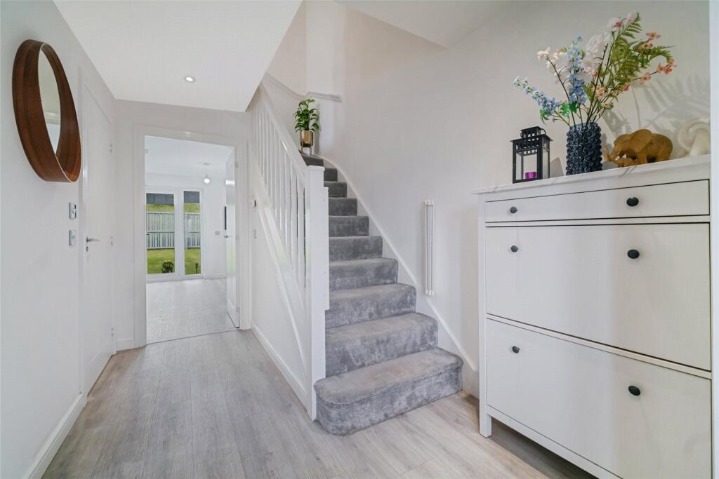 Skylark Gardens, Cambuslang, Glasgow, South Lanarkshire, G72 - View 2