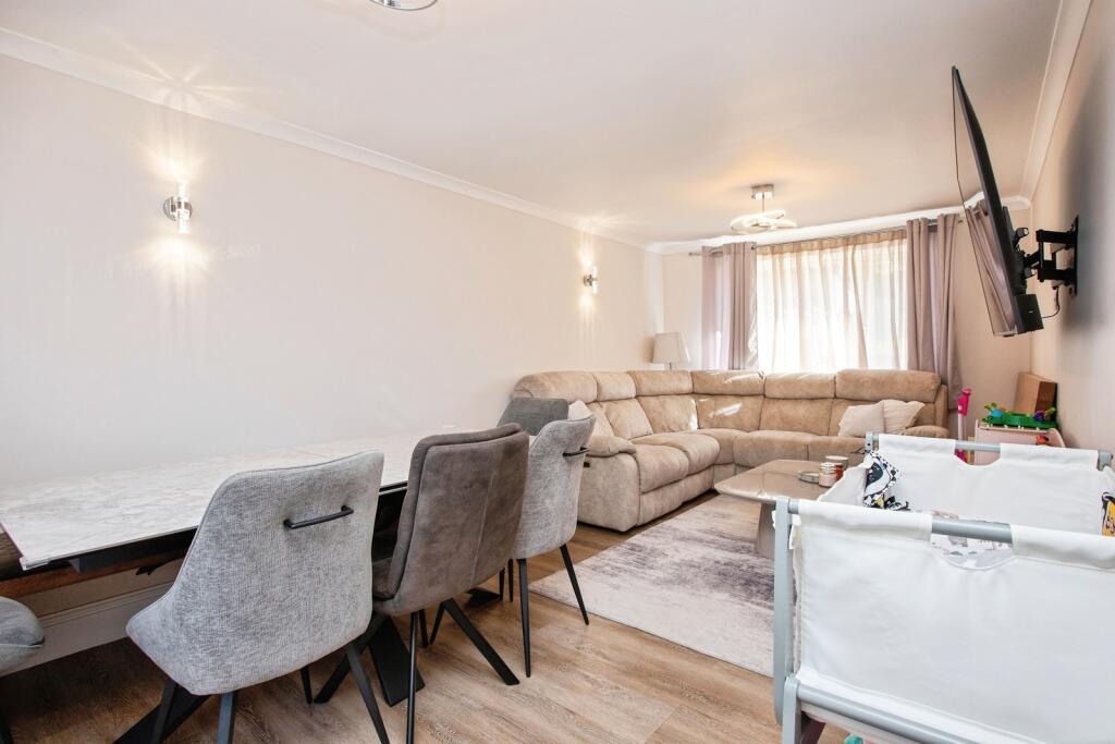 House in Nottingham - View 3