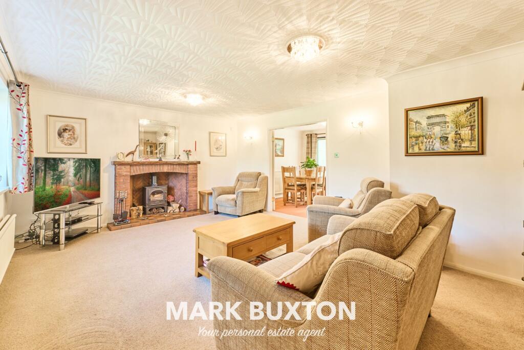 2, Westfields Rise, Woore. CW3 9SY photo 2