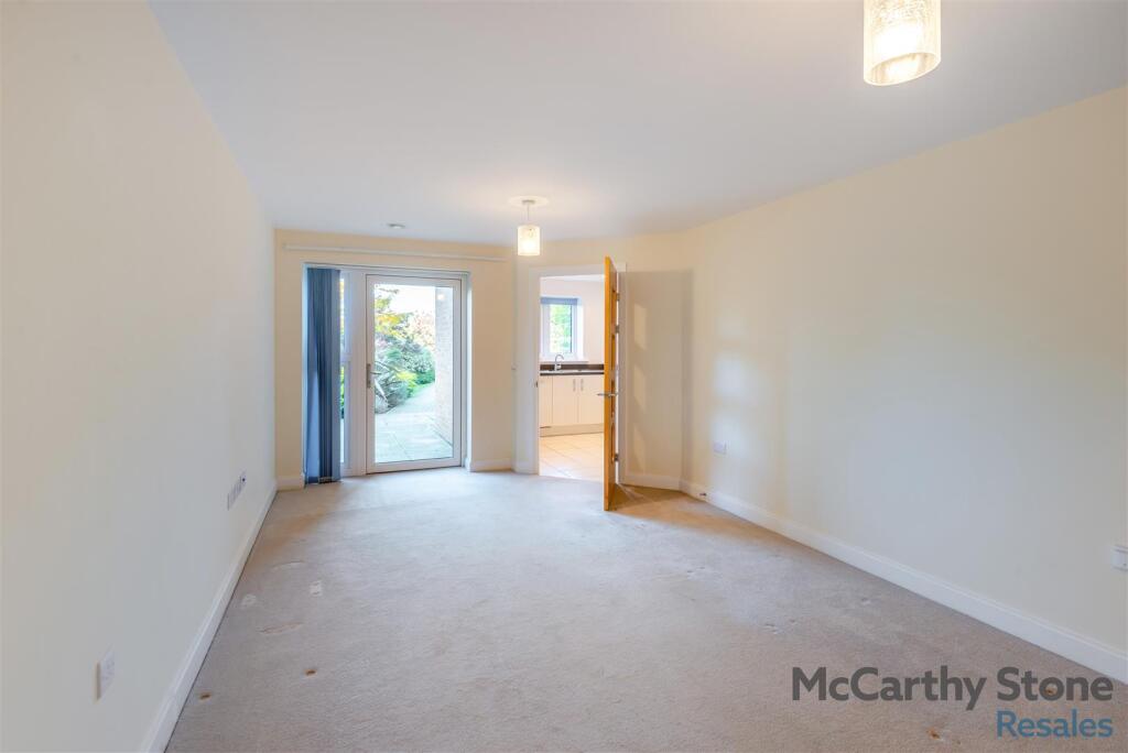 Main image of property: London Road, St. Albans