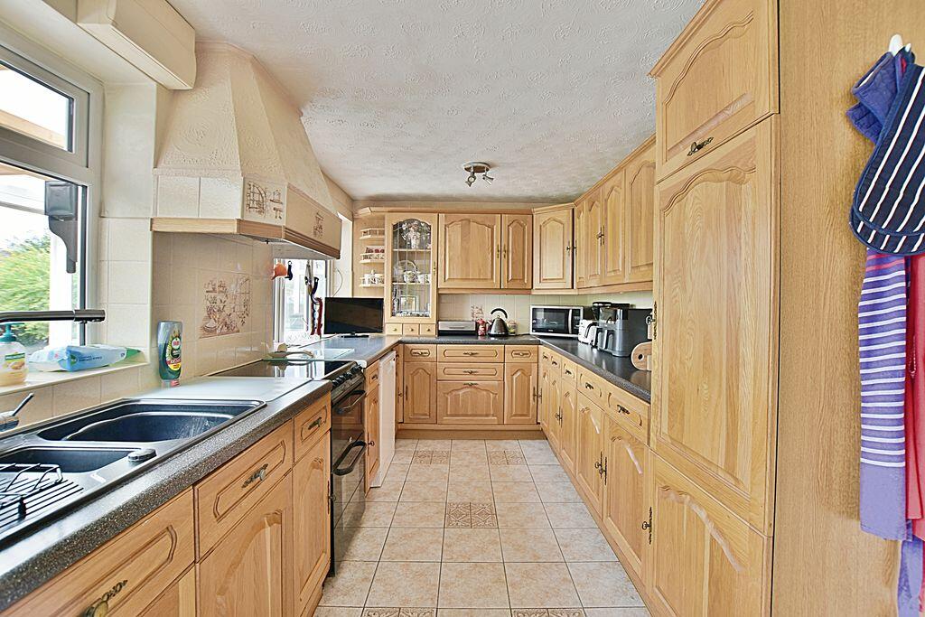 House in North Kesteven, Waddington - More