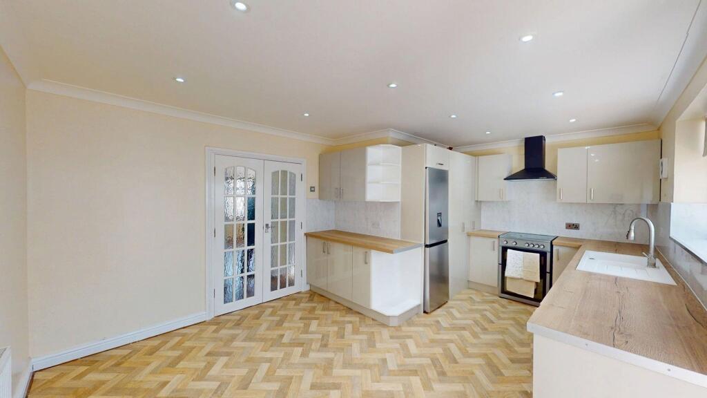 House in Wigan, Greater Manchester - More