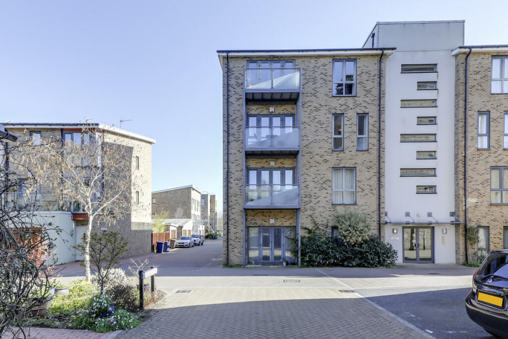 Main image of property: Scholars Walk, Cambridge, CB4