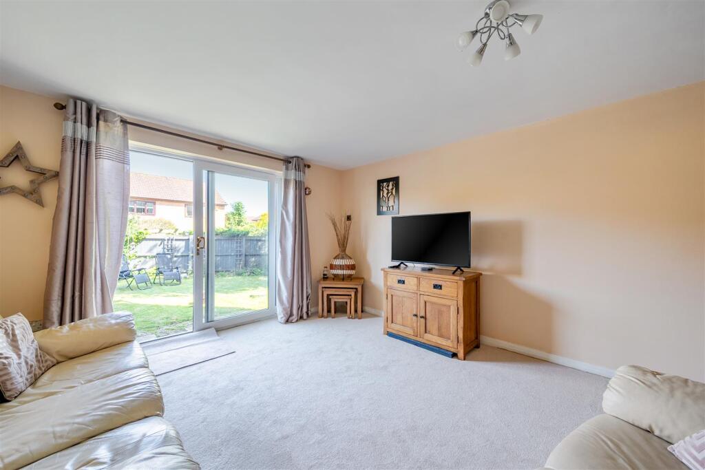 House in Madeley, Woodside - View 4