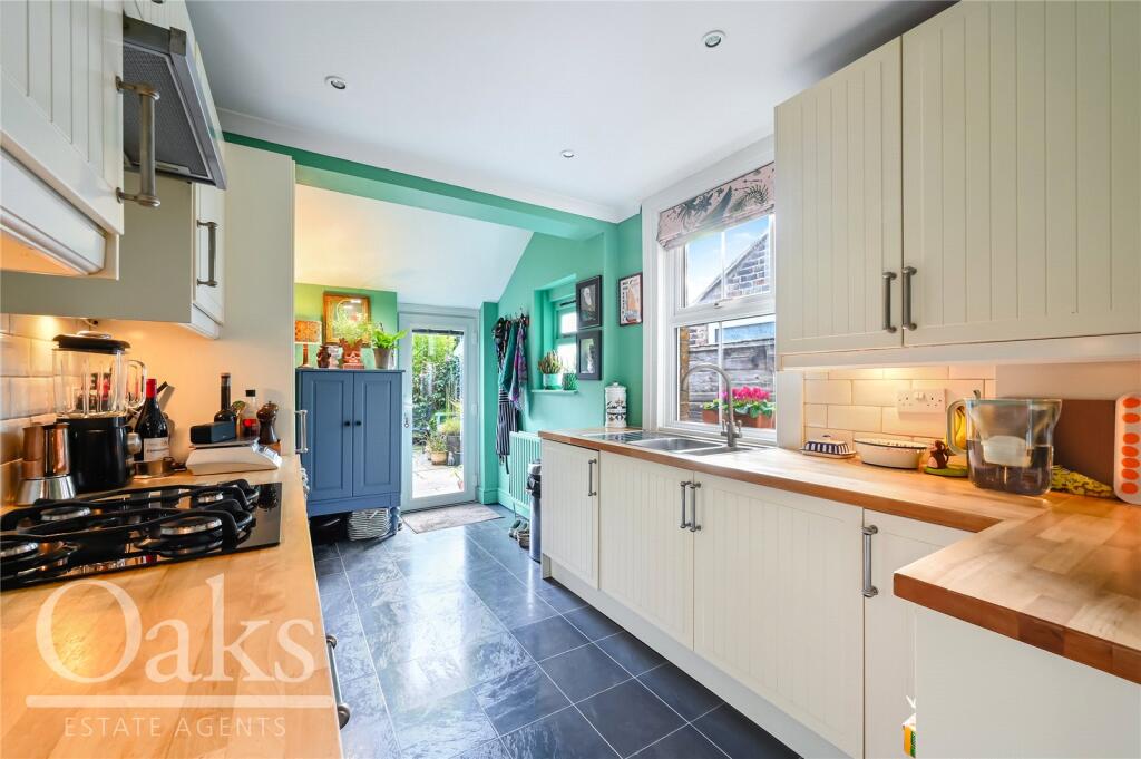 House in London, London Borough of Croydon - View 4