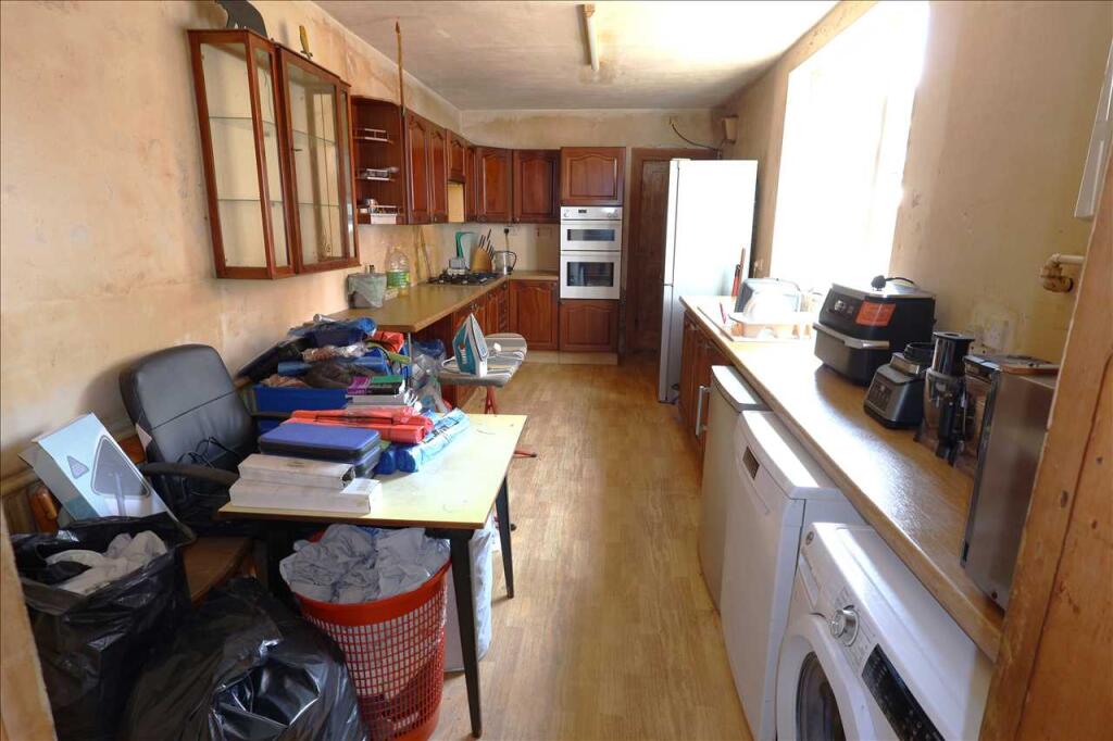 House in Milton Keynes, Wolverton and Greenleys - View 4