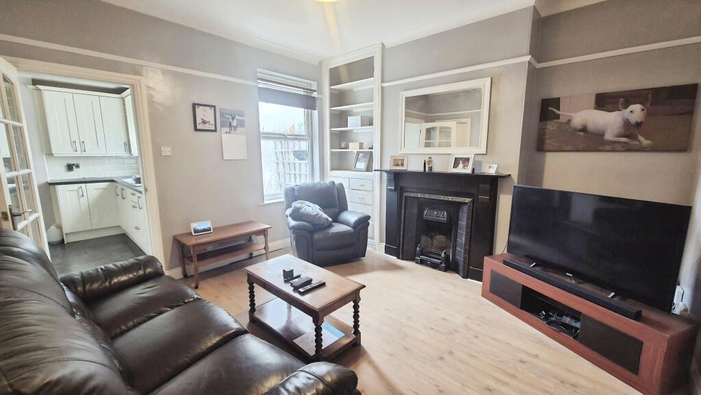 House in Stoke-on-Trent - View 4