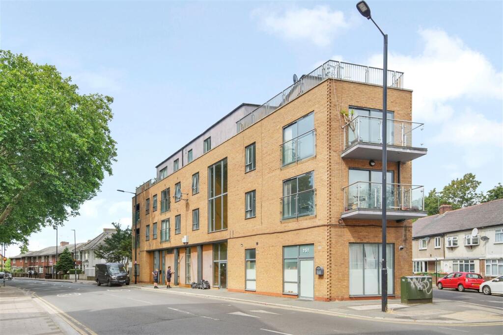 Main image of property: Hermit Road, London