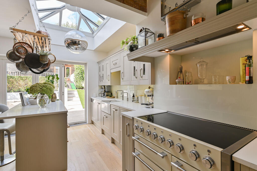 House in London - View 5
