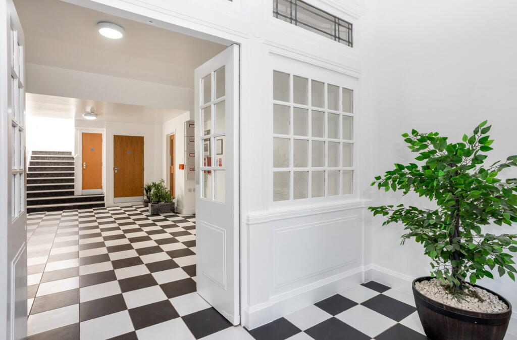 Apartment in Canterbury - View 2