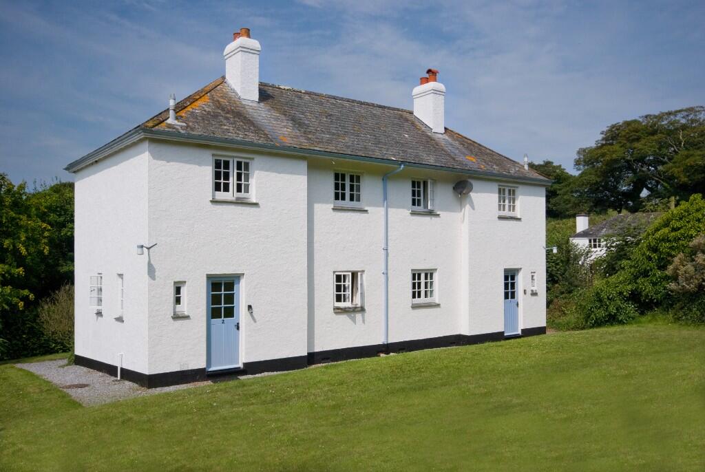 Main image of property: 1 Coleton Fishacre 