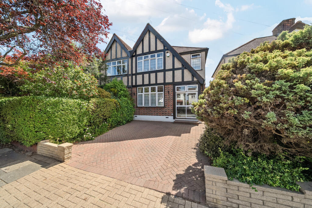 House in Chislehurst, Red Hill, Elmstead