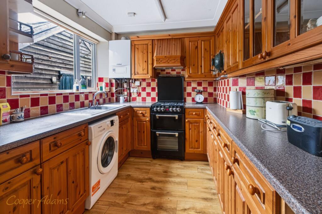 House in Arun, Rustington - More