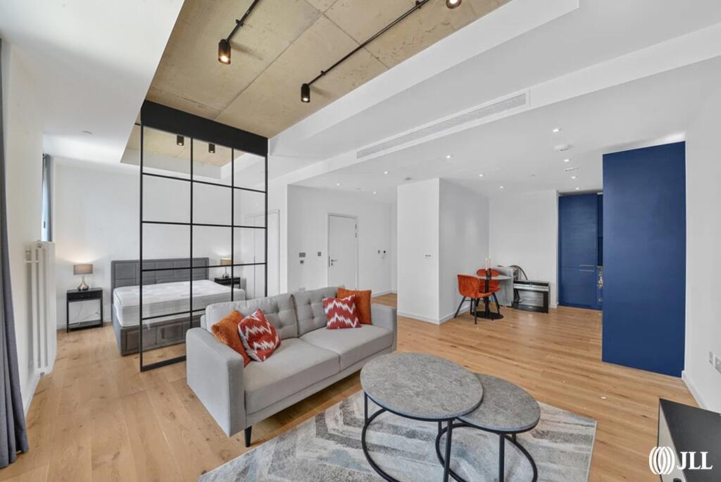 Apartment in London - More