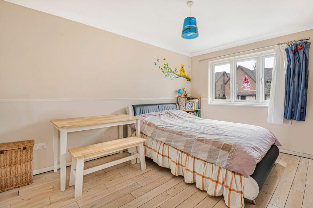 Oakham Drive, Bromley, BR2 - More