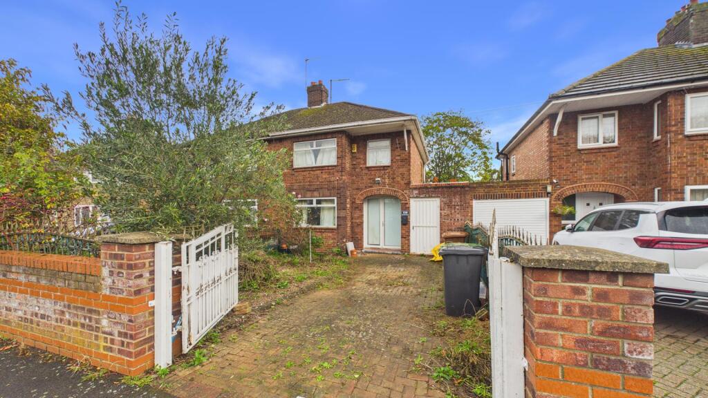 3-bed semi-detached on Paston Lane, Peterborough, £250,000
