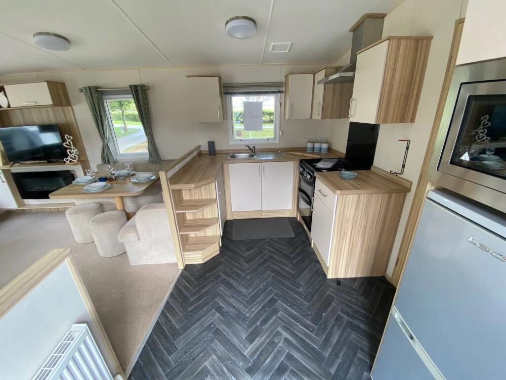 2017 ABI Hudson, Ashbourne Heights Country and Leisure Park, Ashbourne, Derbyshire, DE6 1LE - View 5