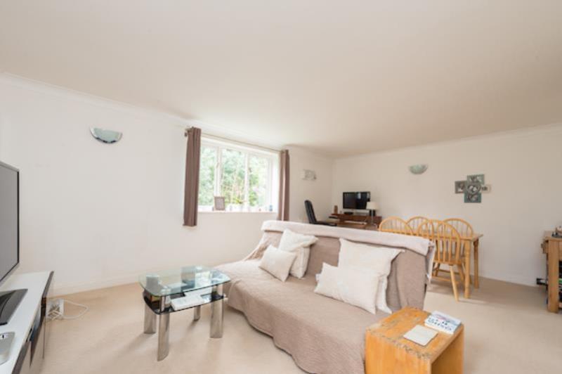 Main image of property: Dorchester Close, Oxford, OX3