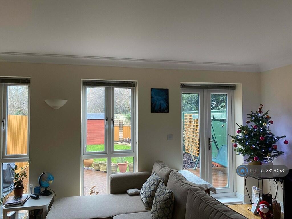 Main image of property: Coolidge Close, Oxford, OX3