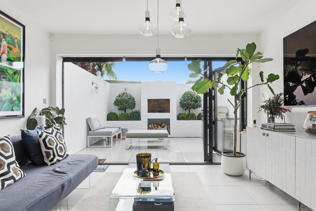 Main image of property: Redmans Road, London, E1