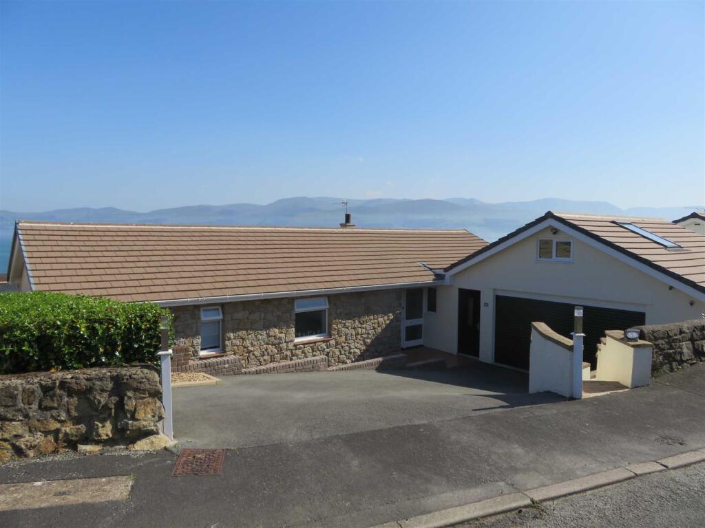 Main image of property: 55 Cae Mair, Beaumaris