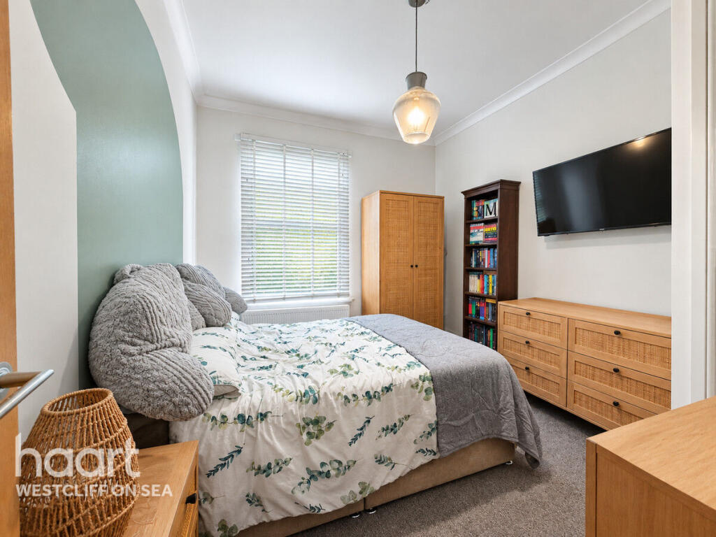 Apartment in Southend-on-Sea, Milton, Westcliff-on-Sea - View 4