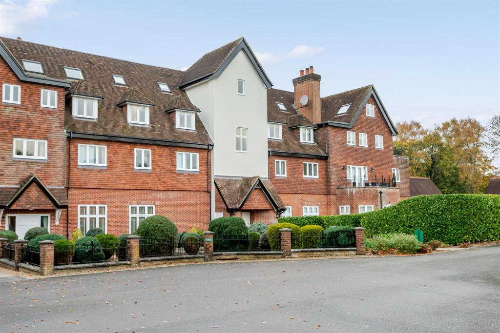 Main image of property: Outwood Lane, Kingswood, Tadworth