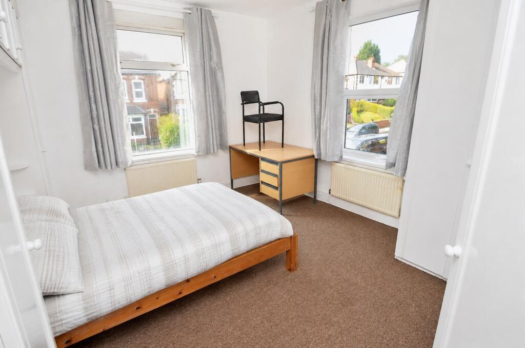 6 bedroom house for rent