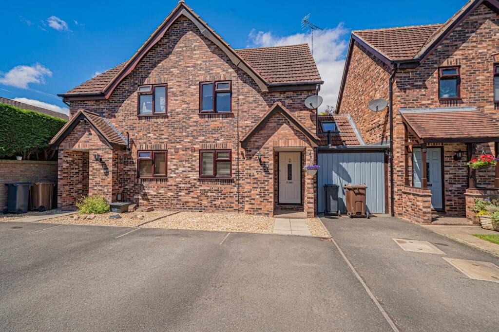 Main image of property: Hertford Way, Knowle, B93