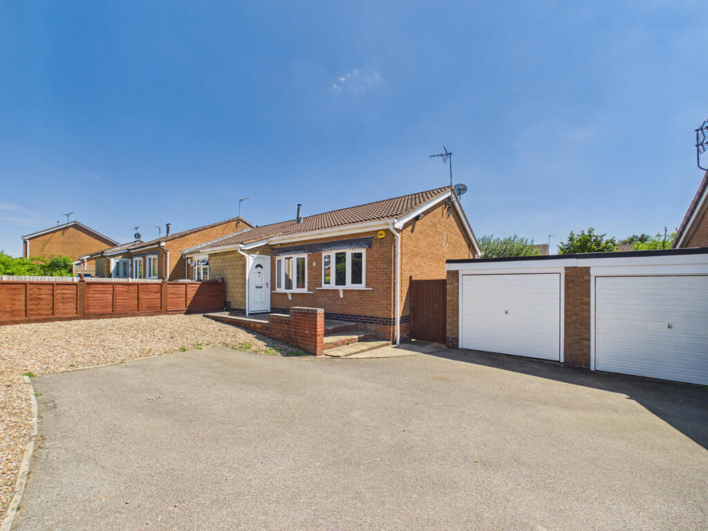 2-bed house on Beacon Close, Markfield, LE67, £220,000