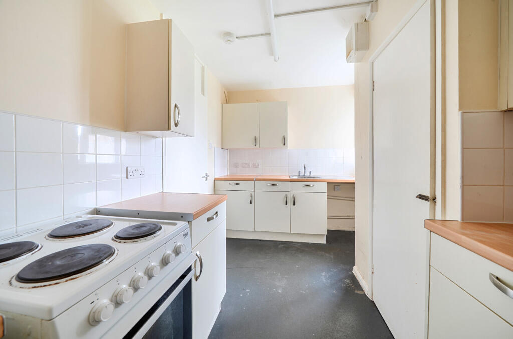 Apartment in Stevenage - View 5