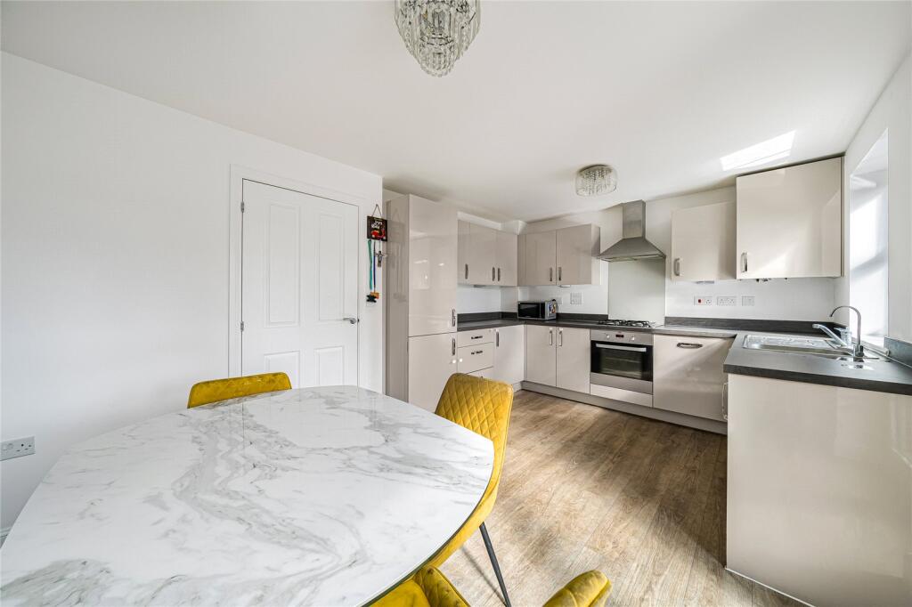 House in Dartford, Ebbsfleet Valley - View 4