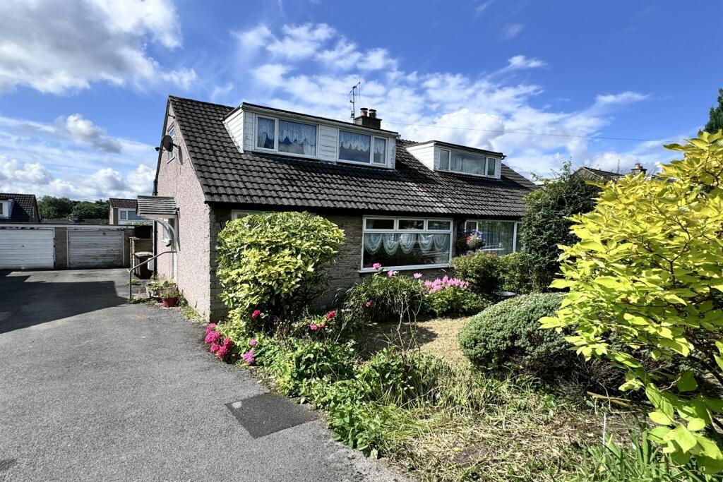 Main image of property: Horse Fair Avenue, Chapel-En-Le-Frith, High Peak