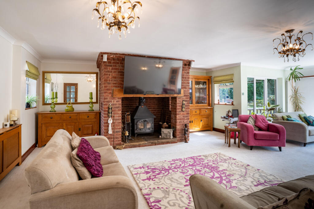 House in Worcester - View 4