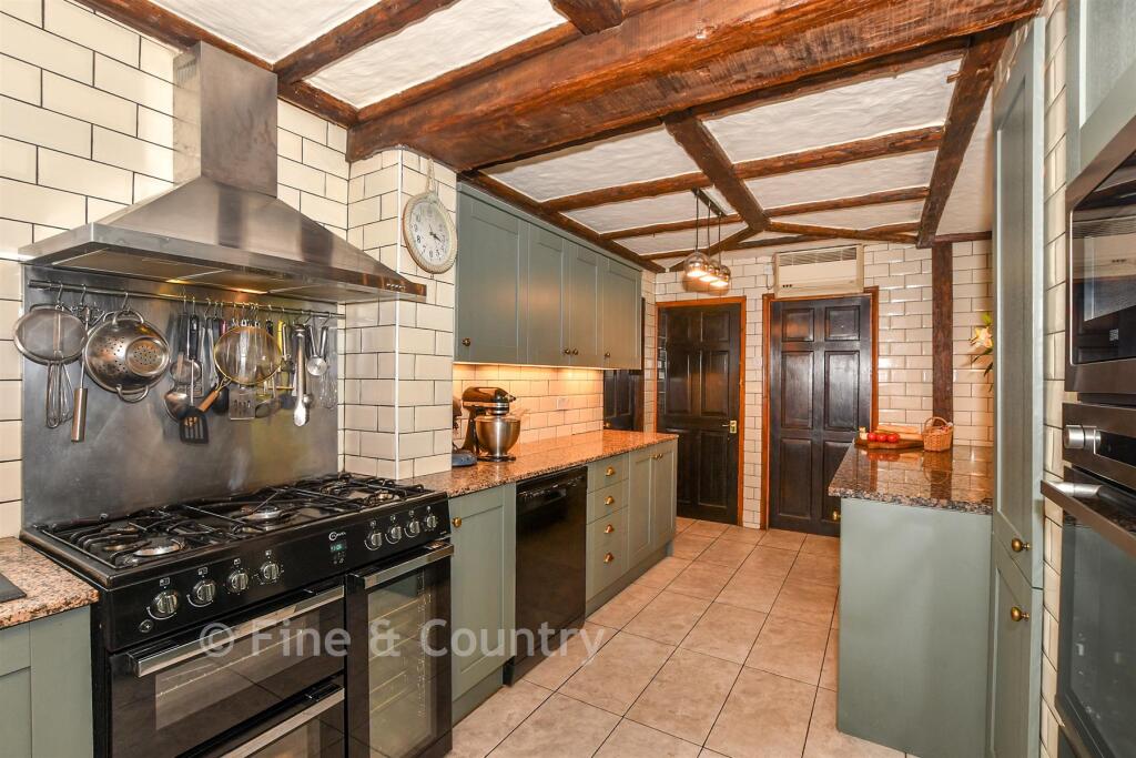 House in Dover, Eastry - More