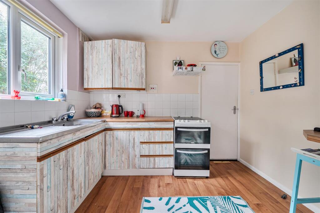 House in Weymouth, Dorset - View 5
