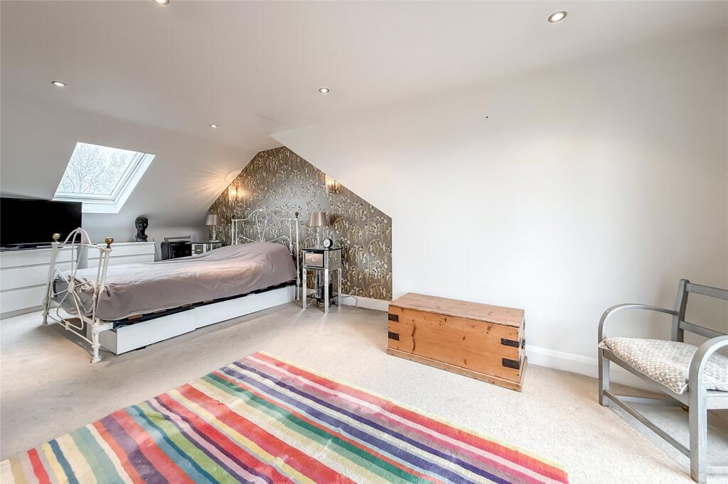 Additional image 9 of Wynchlands Crescent, St. Albans, Hertfordshire, AL4