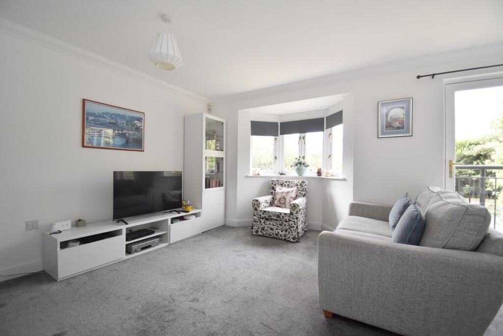 Bridge Street, Walton-on-Thames, KT12 - View 5