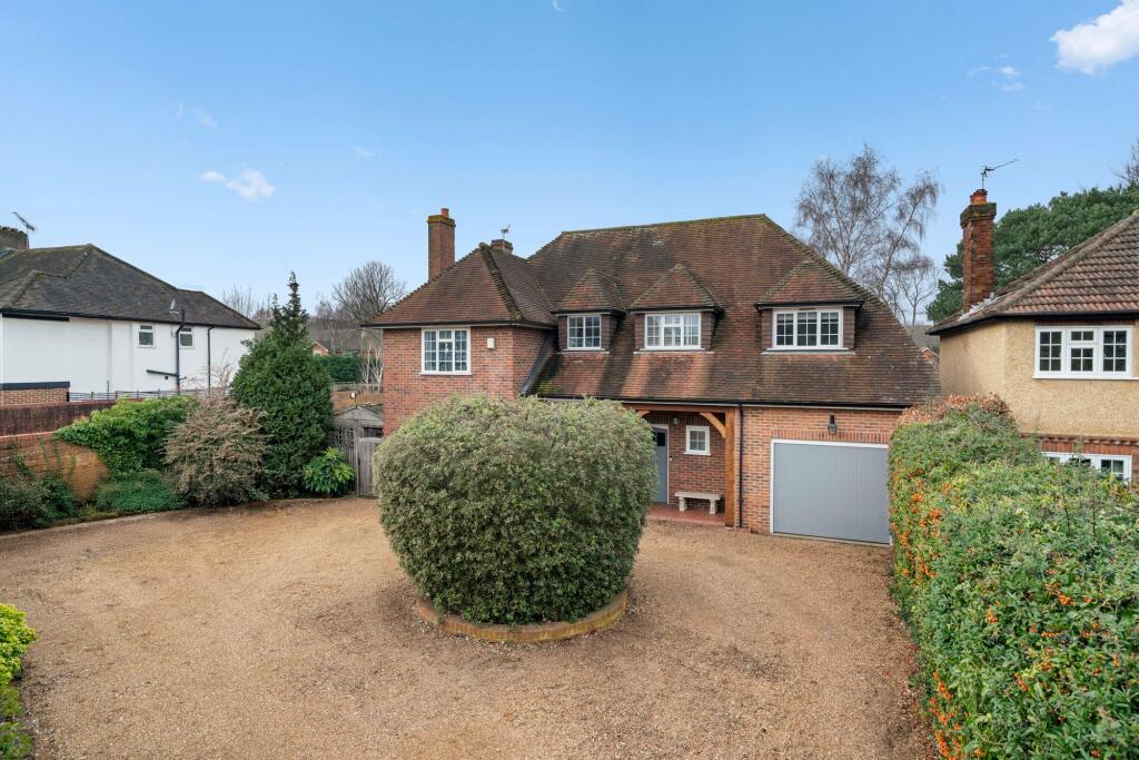 4 bed detached - Manor Road North, Esher, KT10 image 4